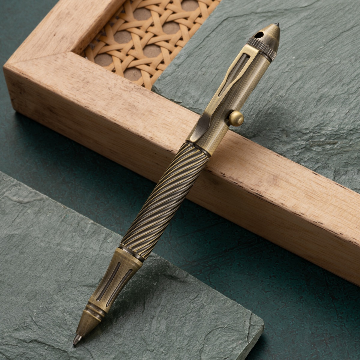 Kreativer Outdoor Retro EDC Wo – Tactical Pen Tool Bewertung und Preis